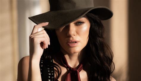 Am I Cute Or Hot Quiz Find Out Honestly