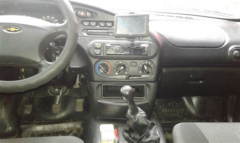 Перенос магнитолы — Chevrolet Niva (1G), 1,7 л, 2007 года | тюнинг | DRIVE2