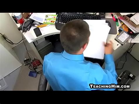 Big Dick Stud Getting His Cock Sucked At The Office Xvideos