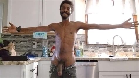 犬のように扱われた後母の台所の床に唾を吐く Pornhub Gay