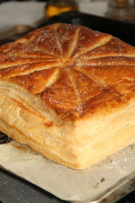 Galette à la crème d amande ou Pithiviers La cuisine et les voyages