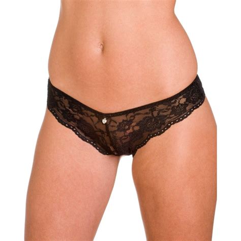 5 Capi Di Lingerie Che Ogni Donna Dovrebbe Avere