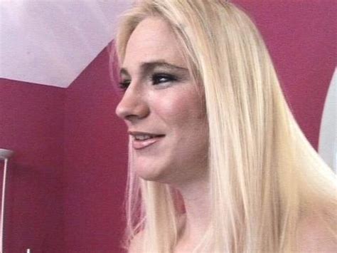 Blonde Aaliyah Jolie Gets Her Booty Pounded And Jizz All Over Her Feet Legend