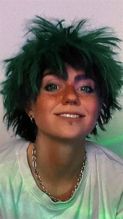 Deku Cosplay🥦 Idee Cosplay Capelli Emo Anime Divertente