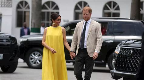 Royals The Deeper Meaning Behind Meghan Markles Embrace Of Her Former Royal Wardrobe Meghan