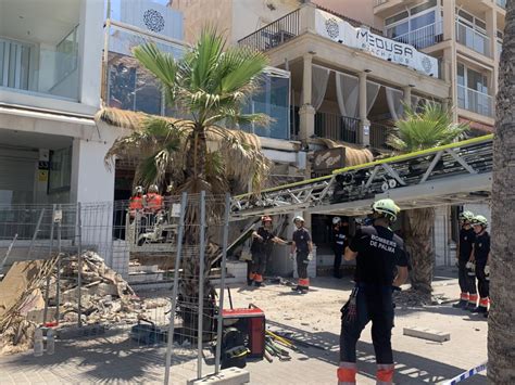 Derrumbe En Playa De Palma La Terraza Era Ilegal La Voz De Ibiza