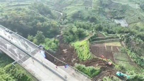 Butuh 3 Bulan Tol Bocimi Yang Longsor Diperbaiki Permanen Usai Lebaran