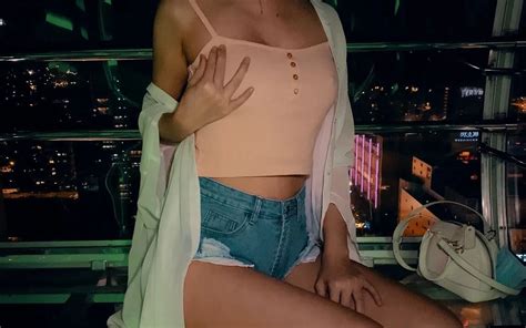 Swallowed His Cum On A Ferris Wheel Amateur Porn Feat Babeneso By FapHouse XHamster