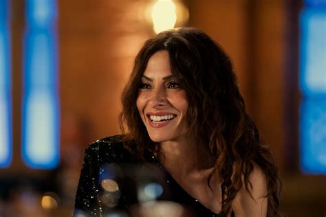 Sarah Shahi Sex Life Taught Me That Desire Isn T A Dirty Word Glamour