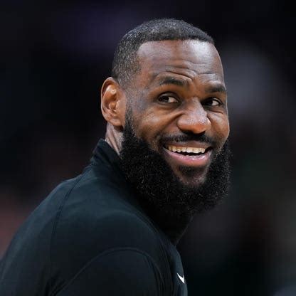 kleurplaten van lebron james   heat