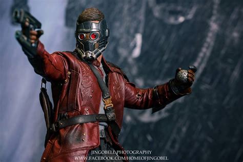 Hot Toys GUARDIANS OF THE GALAXY Star Lord Action Figure Photos GeekTyrant