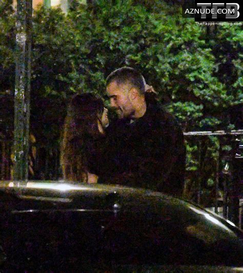 Emily Ratajkowski Sexy Seen Flaunting Her Hot Figure Alongside A Dj In Nyc Aznude