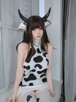 Baiyin 白银 Vol 月fantia订阅合集 Baiyin 白银 Vol 月fantia订阅合集 Porn Pic