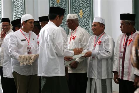 Sertifikat Tanah Wakaf Antara Foto