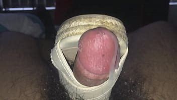 Erupción de semen de sandalias de cuña XVIDEOS