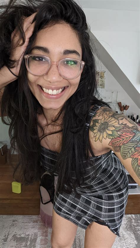 Big Smiles Come With Big Kisses Nudes EbonyCuties NUDE PICS ORG