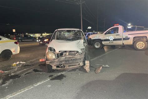 Saltillo Padre De Familia Cambia De Carril Sin Precauci N Y Choca Sus