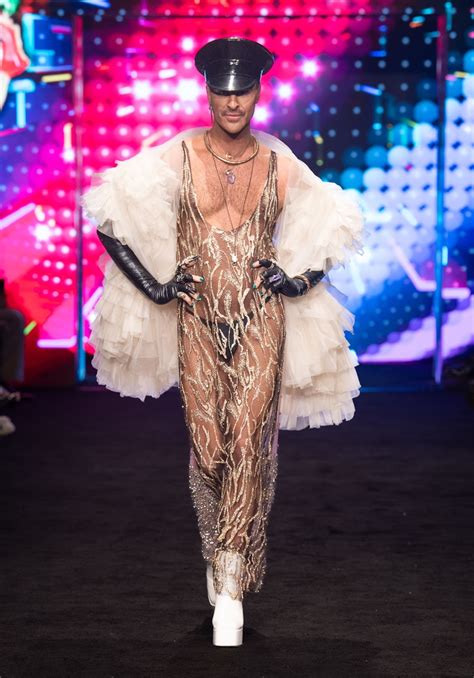 Richie Rich Unveils RICHERETTE At LA Fashion Week!