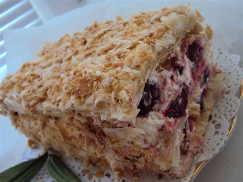 Вишнёвый мильфей со сливками - пошаговый рецепт с фото (36259 просмотров)