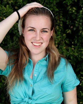 Perky Cute Pale Skin Teen Jessie Parker Spreading Pink Pussy Outdoors Porn Pictures XXX Photos