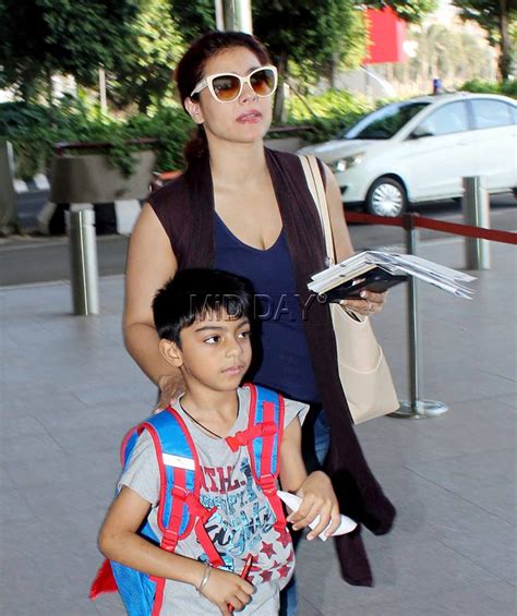 Bollywood Star Kids: Ajay Devgan and Kajol On Family Trip With Children ...