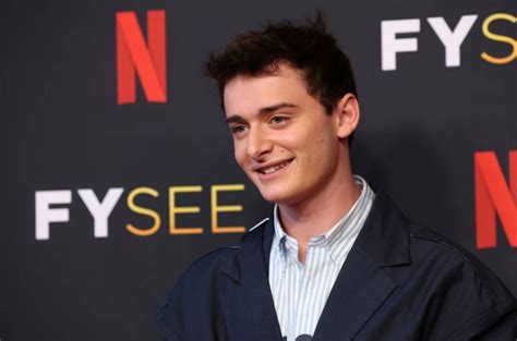 Stranger Things Star Noah Schnapp Officially Comes Out As Gay On Tiktok Video
