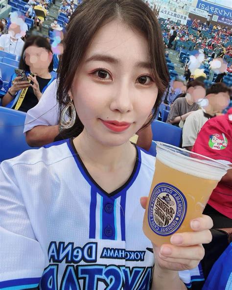 橘亜李彩さんのインスタグラム写真 橘亜李彩instagram 「ほんっとに最高すぎた⚾️💙 横浜優勝 横浜denaベイスターズ ベイスターズ 横浜スタジアム ハマスタ