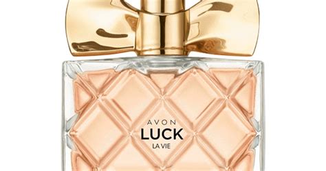 All about the Fragrance Reviews : Review: Avon - Luck La Vie