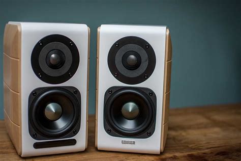 Edifier S880DB Speaker Review // TechNuovo.com