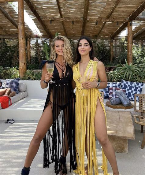 Or 2 Nudes PickOne NUDE PICS ORG