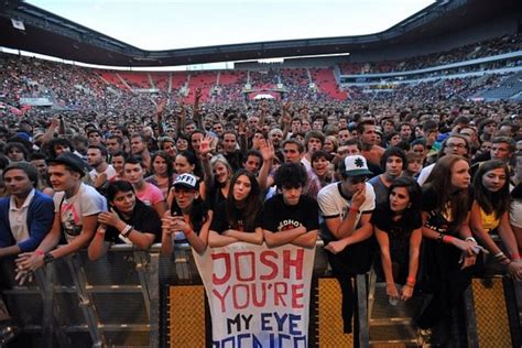 Red Hot Chili Peppers to v Praze odehráli i se zlomenou nohou Deník cz