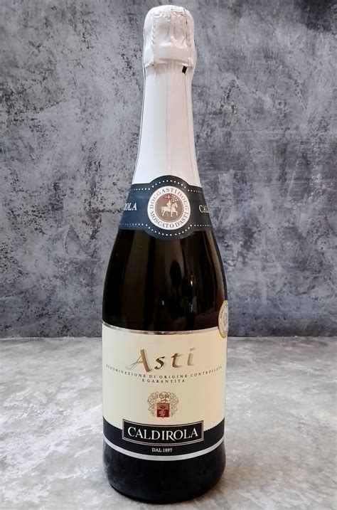 Вино игристое белое сладкое CALDIROLA "Asti DOCG Moscato" | отзывы