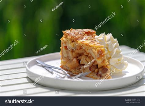 3,777 Appeltaart Slagroom Images, Stock Photos & Vectors | Shutterstock