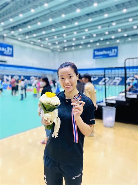 Hot girl cầu lông Việt Nam thi đấu đầy kiên cường đoạt vị trí á quân trên đất Thái
