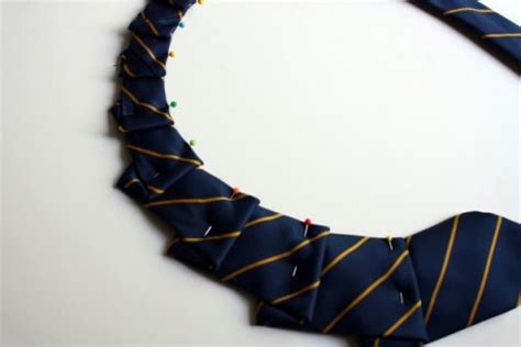 Колье из галстука. Вторая жизнь галстука. | oblacco