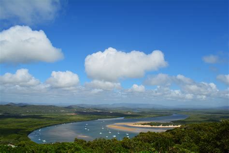 Grassy Hill Cooktown Woody World Packer