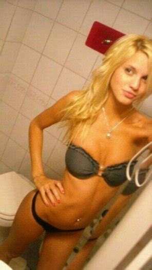Black Bikini Blonde Porn Pic