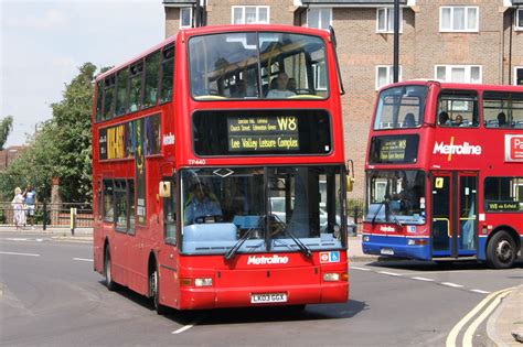 Lk03 Ggx Edmonton Green Bus Station Route W8 Metroli Flickr