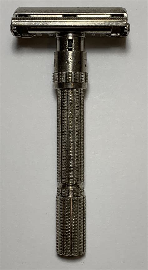 Slim (Standard) - Gillette Adjustable Razors