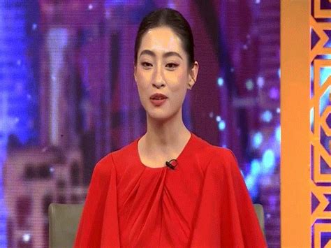 Nhan sắc hot girl World Cup được báo Hàn khen ngợi là nữ thần