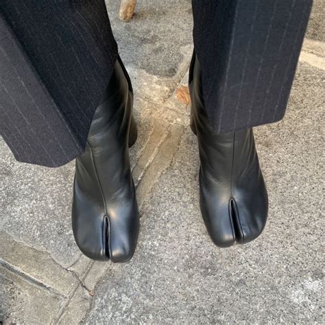 Outroseokss On Twitter One Fashion Item I Hate With A Burning Passion Are These Foot Pussy