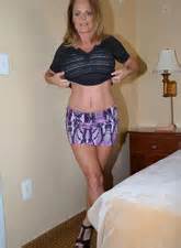 MILF Lexeigh Lubes A Big Dildo MILF Fox