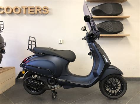 Vespa Sprint Specialpaint Opaco Blue Perry Scooters Haarlem