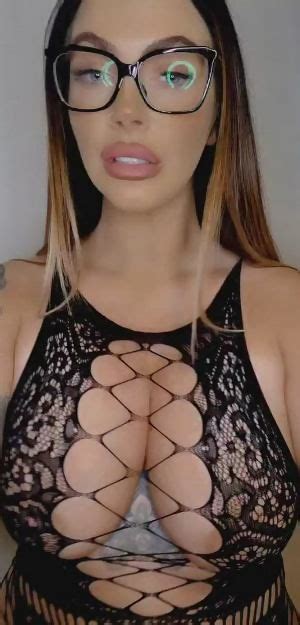 Your Fave Milf Is Back Reddit NSFW