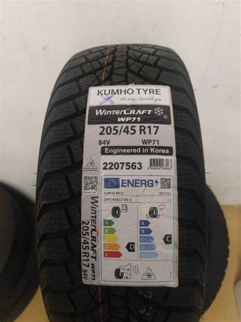 Kumho 205/45/R17 ZIMSKE - 4 kom
