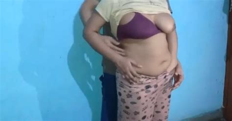 Desi Wife Desi New Semi Nude Masked No Face Videos Pics DropMMS