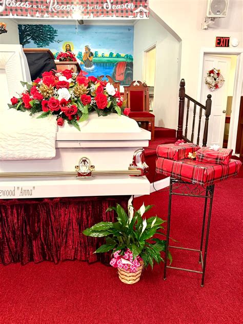 Life Remembrances for Loved Ones in Munden Funeral Home Online 3