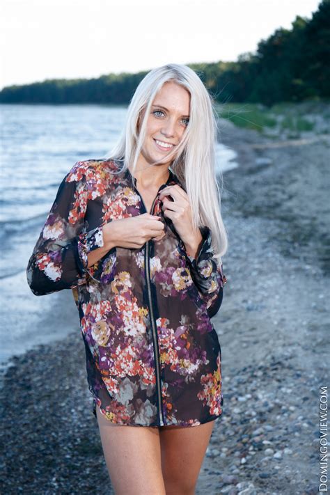 Forumophilia PORN FORUM Pretty Babes Erotic View DomV Page