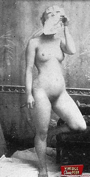 Naked Anonymous Girls Hiding Their Face In XXX Dessert Picture 2