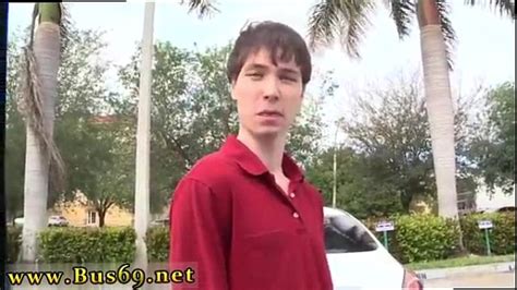 Chico heterosexual se corre dentro de maricón y videos porno de chico desnudo gay xxx Blake